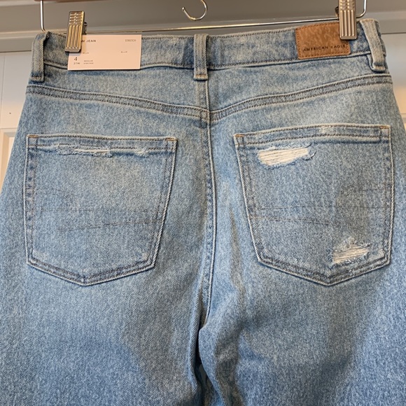 NWT American Eagle Mom Jeans - Picture 6 of 7